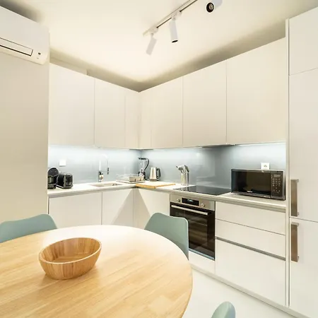 Apartamento On The Square - Center By House And People
