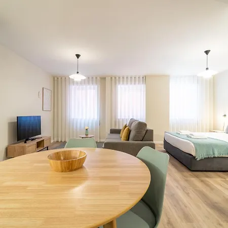 On The Square - Center By House And People Apartment Braga